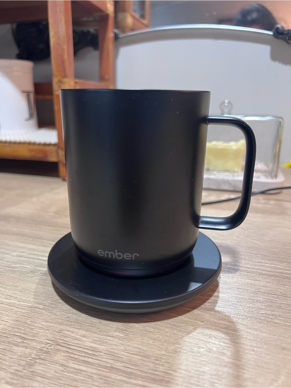 SOLD! EMBER smart Mug 2 Temperature Control Smart Mug - Picture 3 of 16